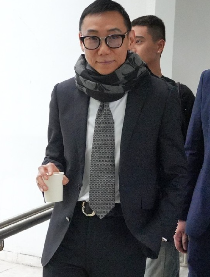 张柏芝太惨了！遭前经纪人伪造合同，诈骗千万片酬，还被威胁不听话就抹黑你(图1)