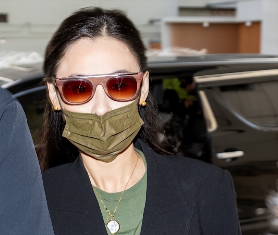 张柏芝太惨了！遭前经纪人伪造合同，诈骗千万片酬，还被威胁不听话就抹黑你(图9)