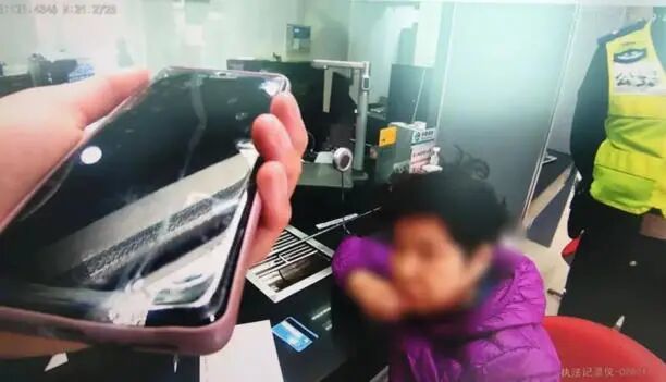 109人的群，108人是托(图1)