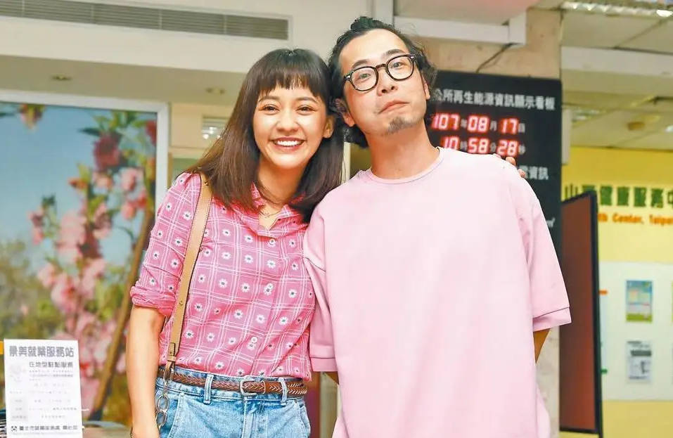 陈意涵聊倒追老公趣事 笑称对方爱自己牙齿漏风(图2)