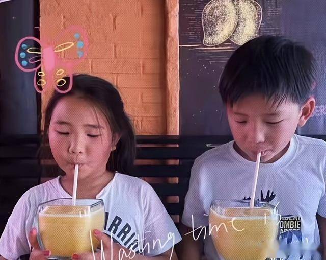 39岁何洁演唱会状态曝光，肚子三层肉腋下勒出副乳，养4娃显疲惫(图15)