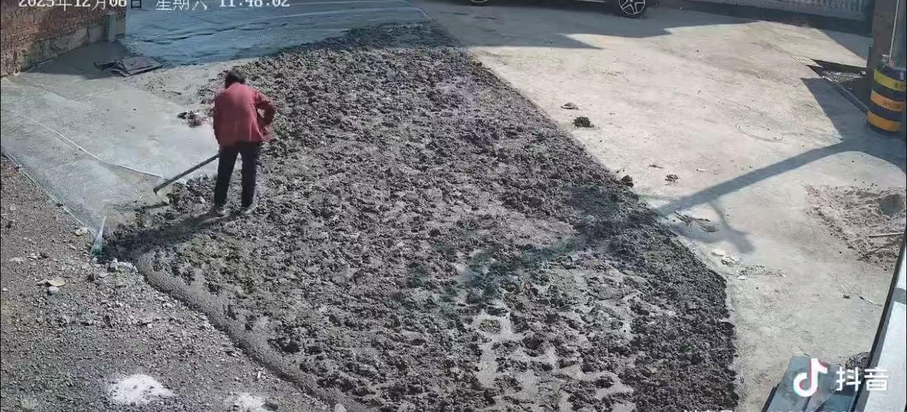 当地村干部回应“村民修路遭老人破坏”：双