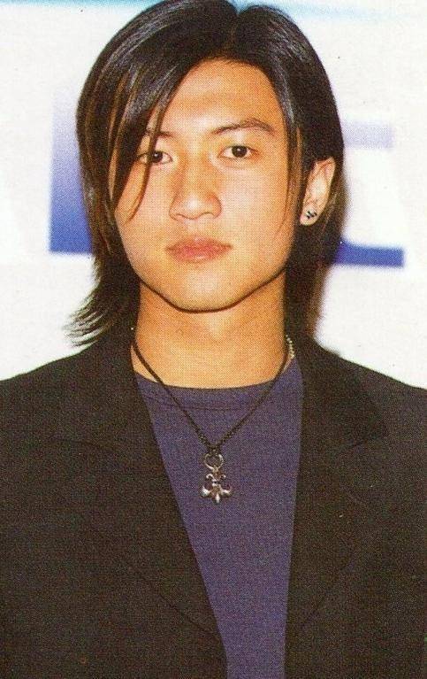 谢霆锋也没想到，爱了20年的王菲，到头来能让她开心的另有其人？(图5)