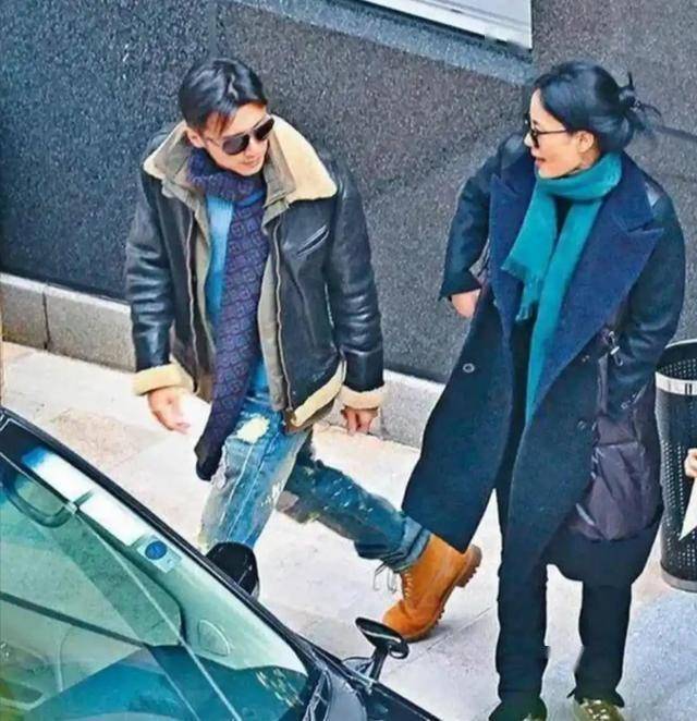 谢霆锋也没想到，爱了20年的王菲，到头来能让她开心的另有其人？(图14)