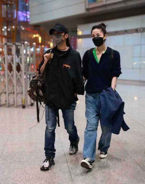 谢霆锋也没想到，爱了20年的王菲，到头来能让她开心的另有其人？(图20)