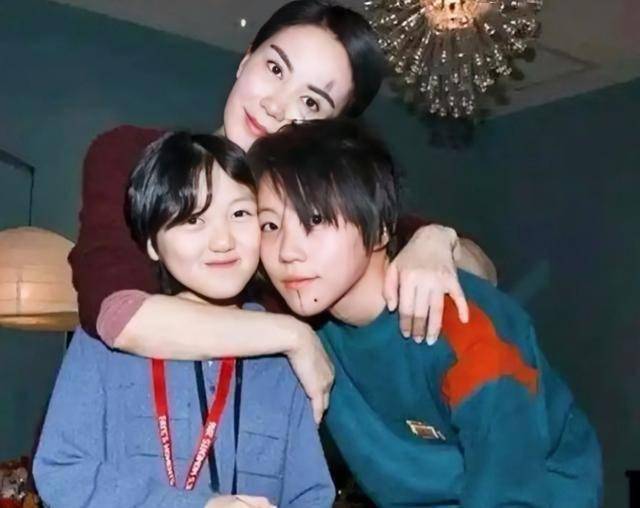 谢霆锋也没想到，爱了20年的王菲，到头来能让她开心的另有其人？(图23)