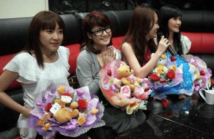 37岁知名女星猝死！昏迷前曾联系未婚夫，倒地不起40分钟内身亡，今死因曝光事有蹊跷？(图9)