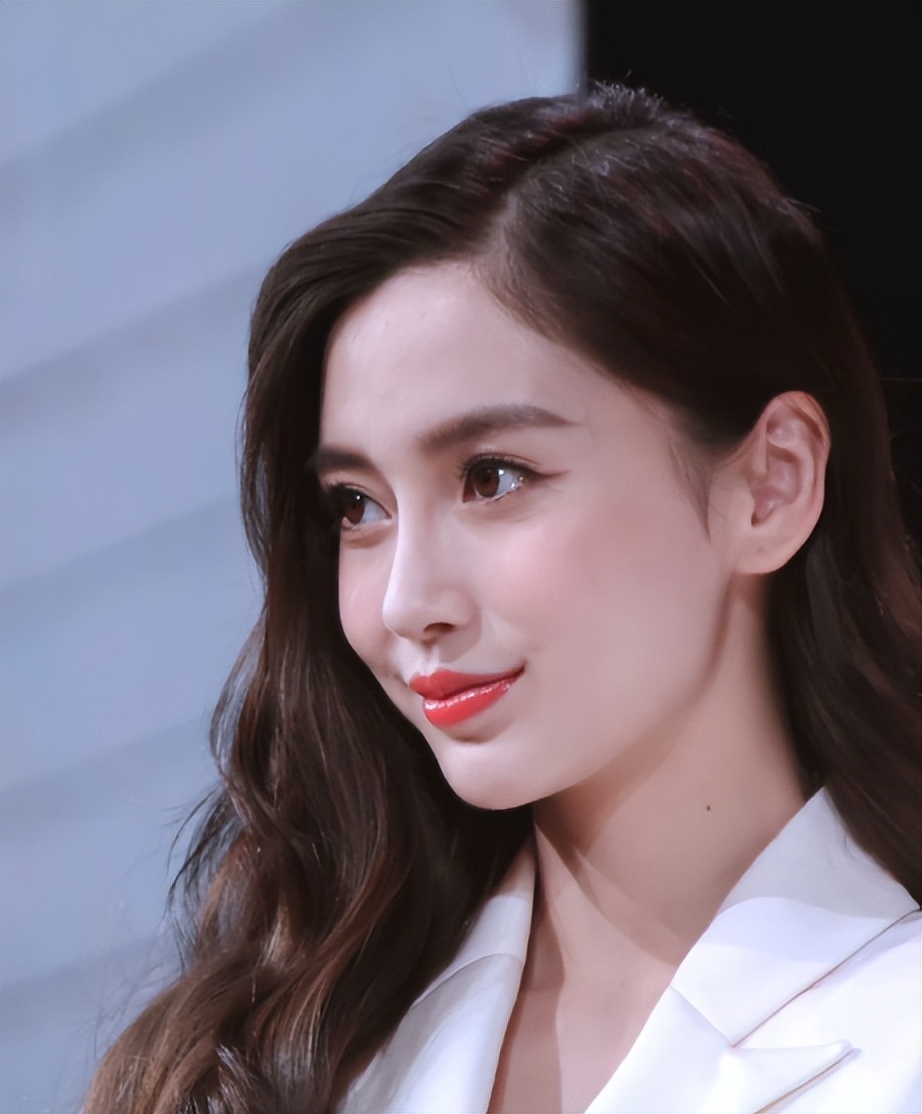 一觉醒来天塌了，杨颖离婚后男友被曝光，恶心的一幕出现了(图2)