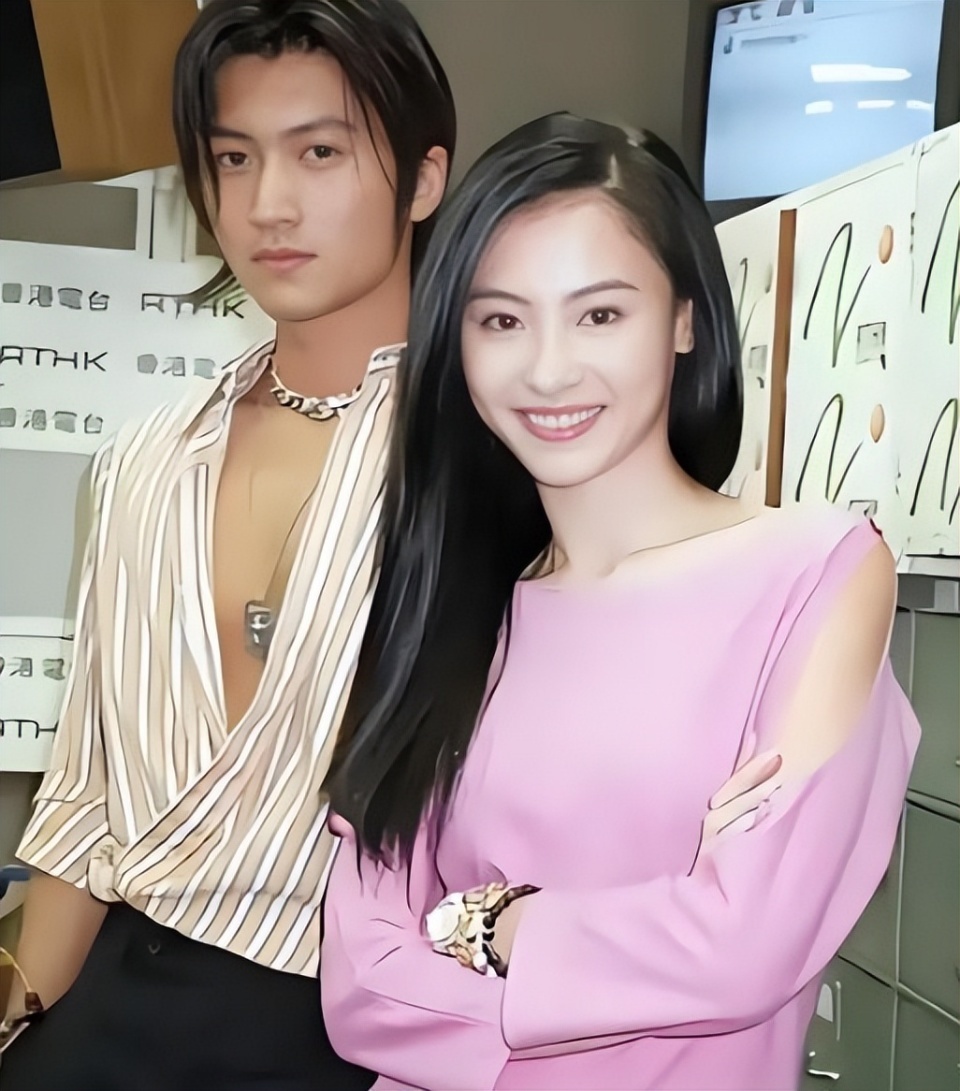 和王菲复合11年，谢霆锋坦言不婚的原因，担心的事还是发生了(图10)