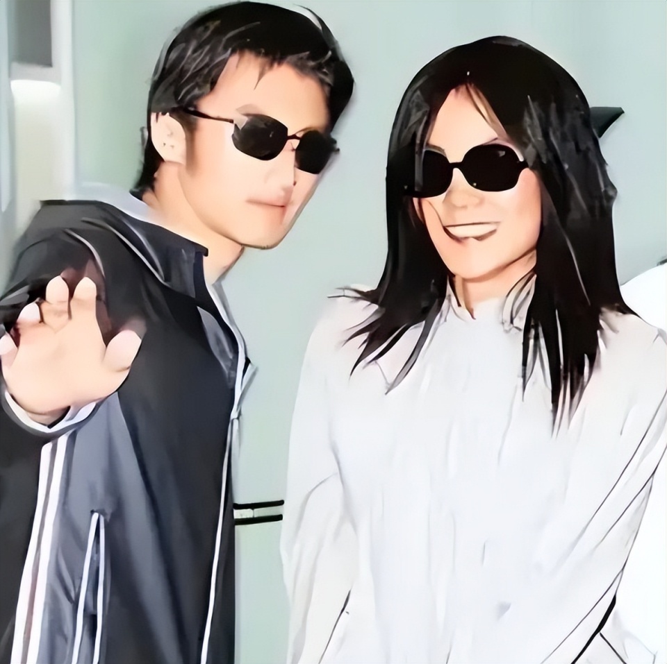 和王菲复合11年，谢霆锋坦言不婚的原因，担心的事还是发生了(图15)