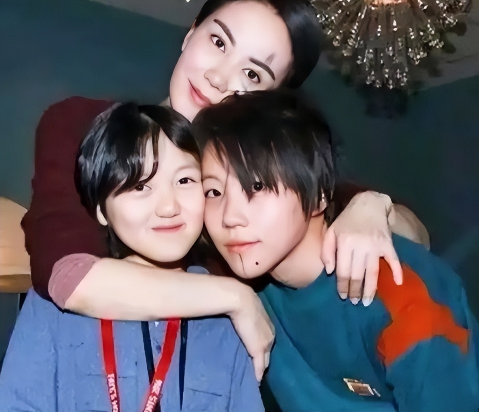 和王菲复合11年，谢霆锋坦言不婚的原因，担心的事还是发生了(图17)