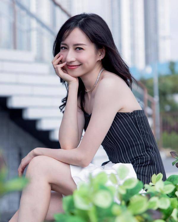 TVB视后龚嘉欣庆生,少妇联盟大搞睡衣派对,事业登顶感情随缘(图8) TVB视后龚嘉欣庆生,少妇联盟大搞睡衣派对,事业登顶感情随缘(图8)