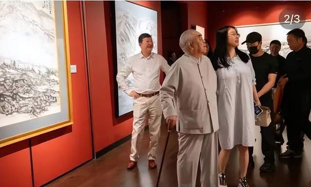 87岁范曾风波后首露面！小50岁徐萌已生子，将与继子女儿断绝关系(图5)