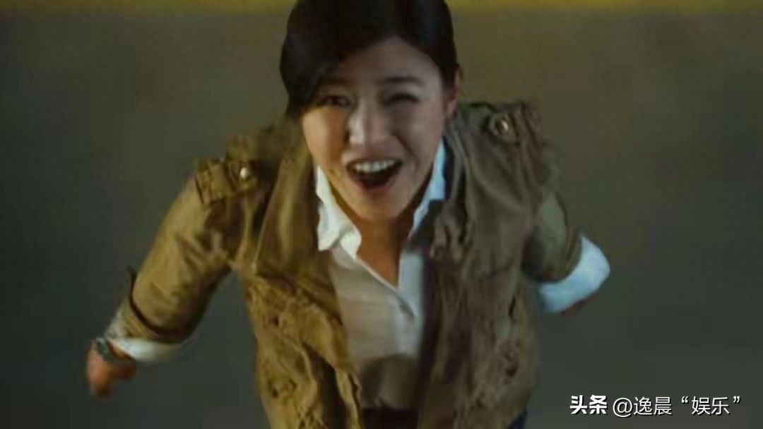 陈妍希霸榜热搜，撕开陈晓“强撑体面”的最后一层遮羞布(图1)