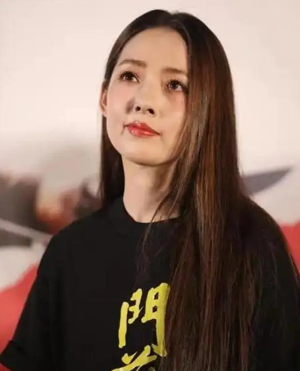 向太也没想到，自己千辛万苦给向佐找的媳妇，竟狠狠“拿捏”了她(图9)