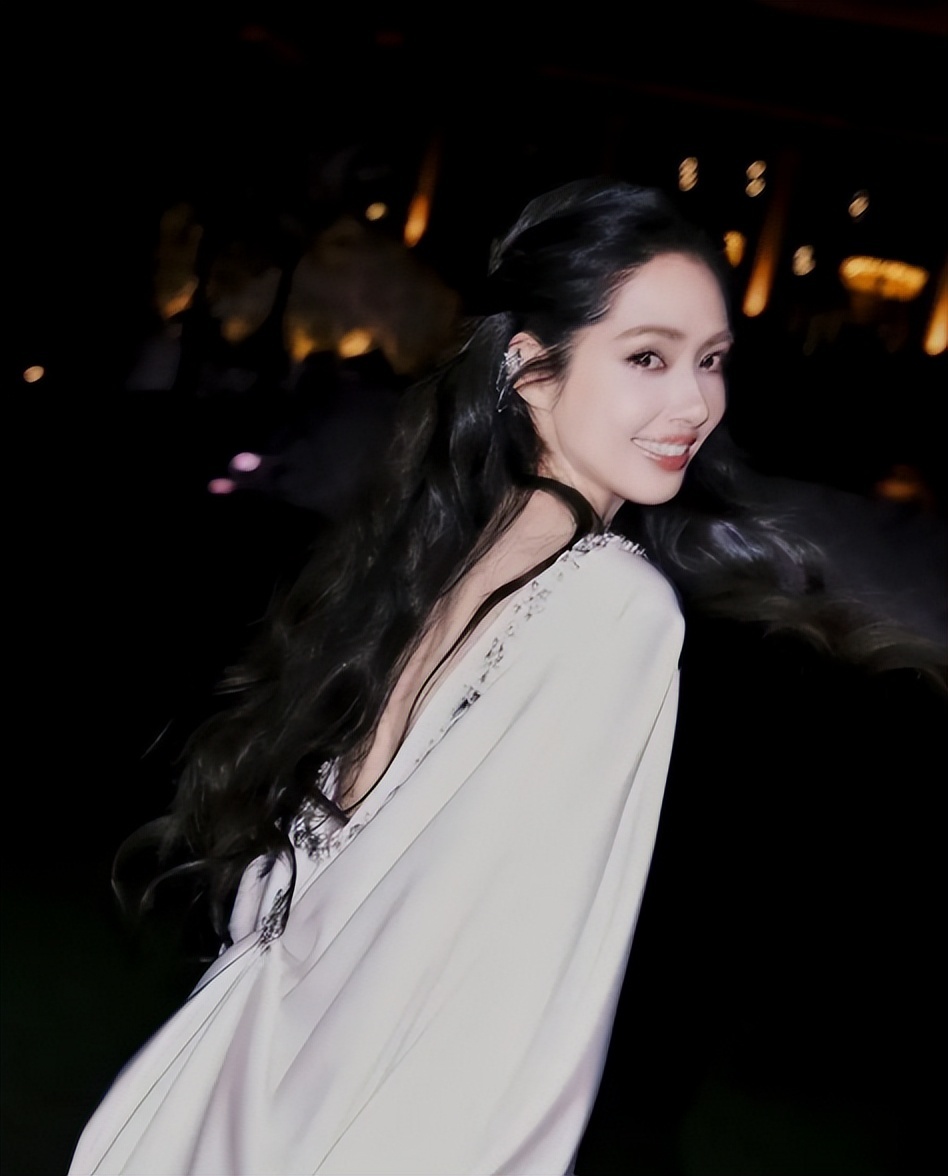 向太也没想到，自己千辛万苦给向佐找的媳妇，竟狠狠“拿捏”了她(图15)