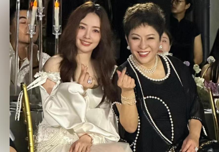 向太也没想到，自己千辛万苦给向佐找的媳妇，竟狠狠“拿捏”了她(图24)