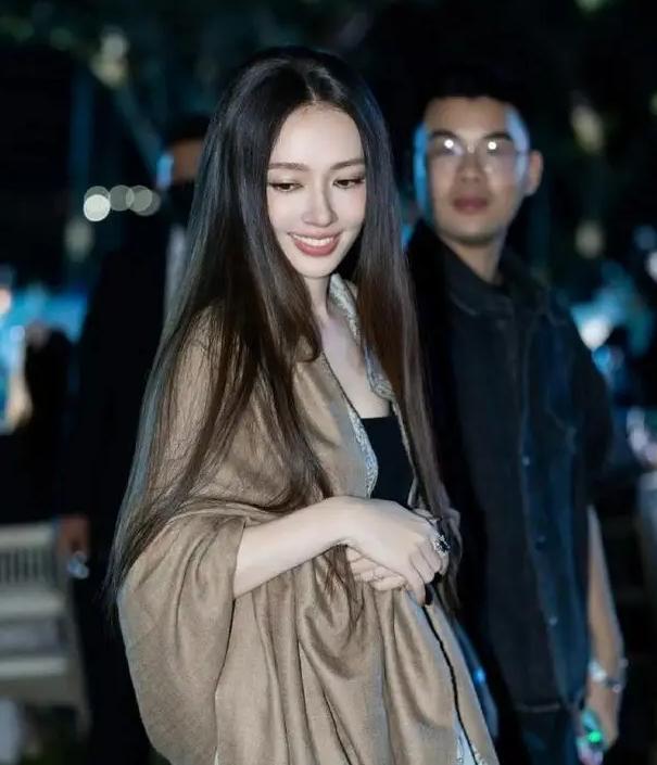 向太也没想到，自己千辛万苦给向佐找的媳妇，竟狠狠“拿捏”了她(图31)