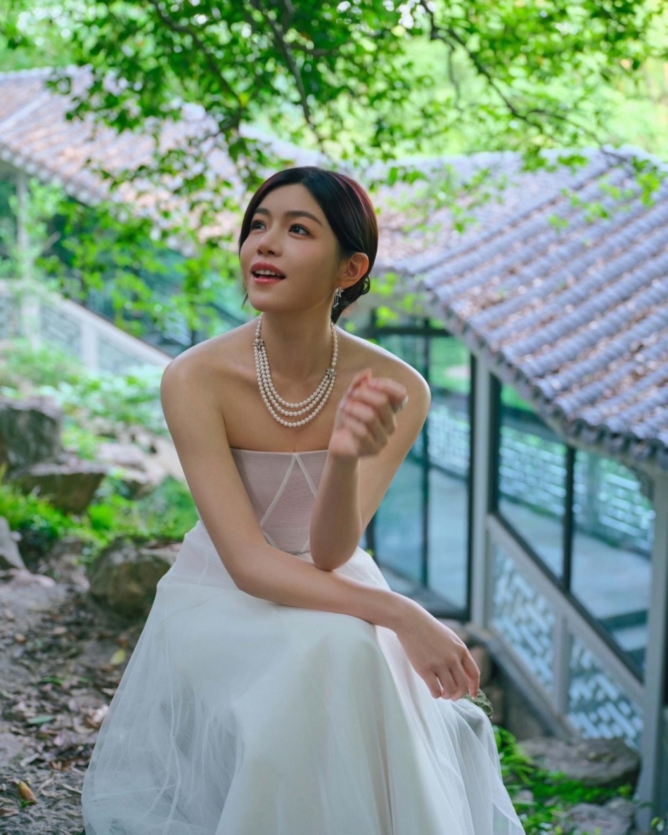 42岁陈妍希离婚后“杀疯了”：她的逆袭，给所有女人上了一课(图4)