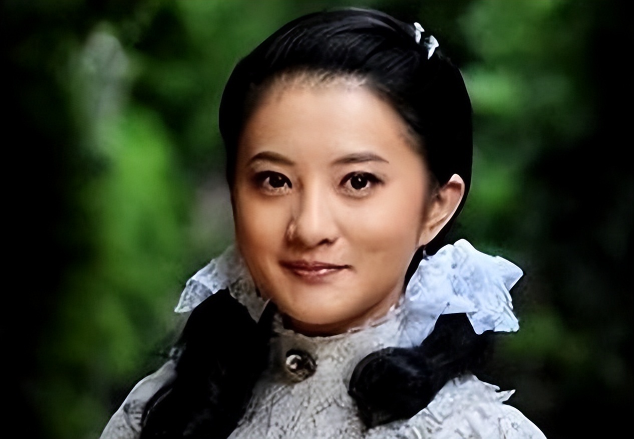 没想到，44岁仍选择不婚不育的金铭，早已走上了另一条大道(图11)