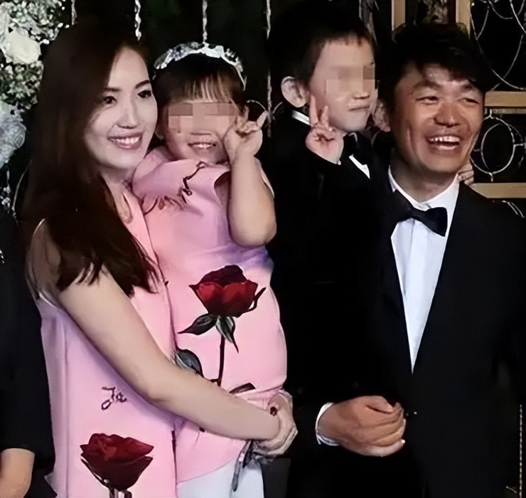 马蓉离婚7年现状揭露：父亲劝她再婚寻归宿，现生活反差令人意外(图7)