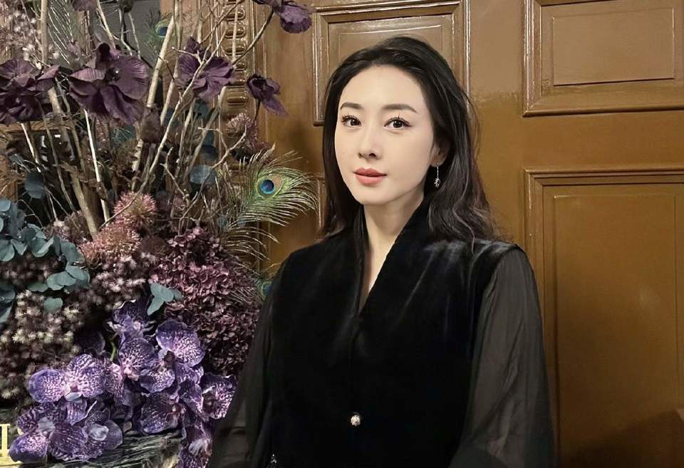 香港知名女星复出拍剧,患抑郁症情绪波动大,多次和老公传离婚(图8) 香港知名女星复出拍剧,患抑郁症情绪波动大,多次和老公传离婚(图8)