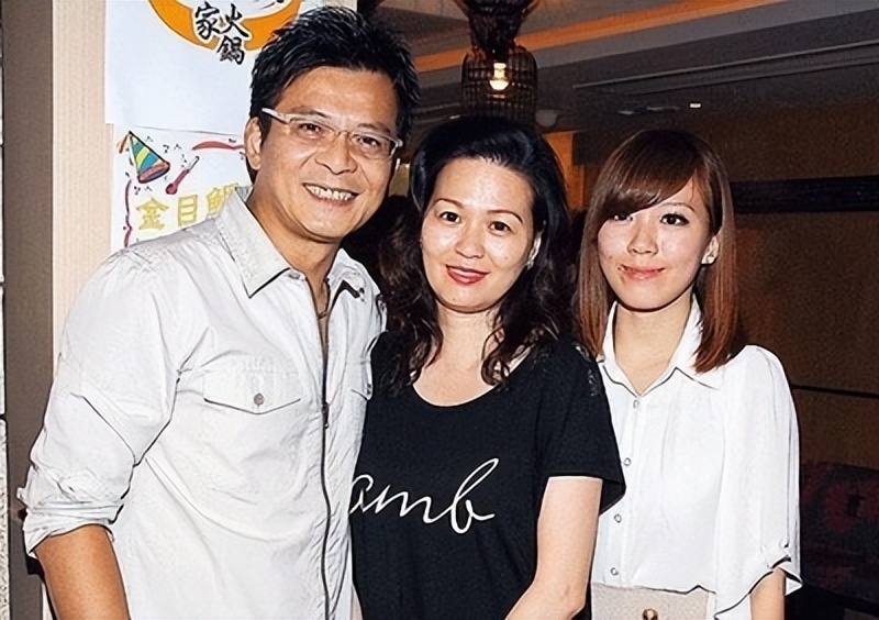 同人不同命!64岁黄日华官宣退圈,79岁李家鼎暴瘦18斤却不肯退休(图19) 同人不同命!64岁黄日华官宣退圈,79岁李家鼎暴瘦18斤却不肯退休(图19)