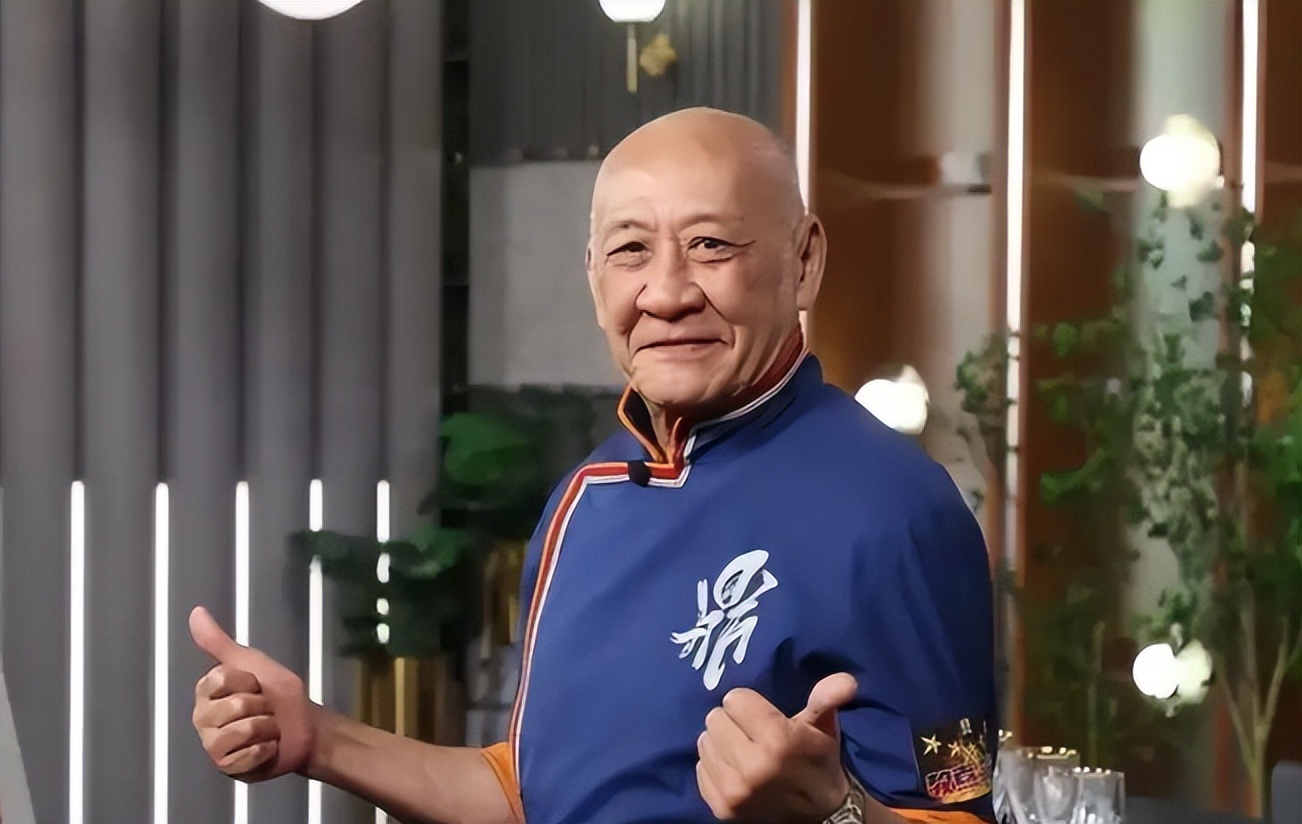 同人不同命!64岁黄日华官宣退圈,79岁李家鼎暴瘦18斤却不肯退休(图24) 同人不同命!64岁黄日华官宣退圈,79岁李家鼎暴瘦18斤却不肯退休(图24)