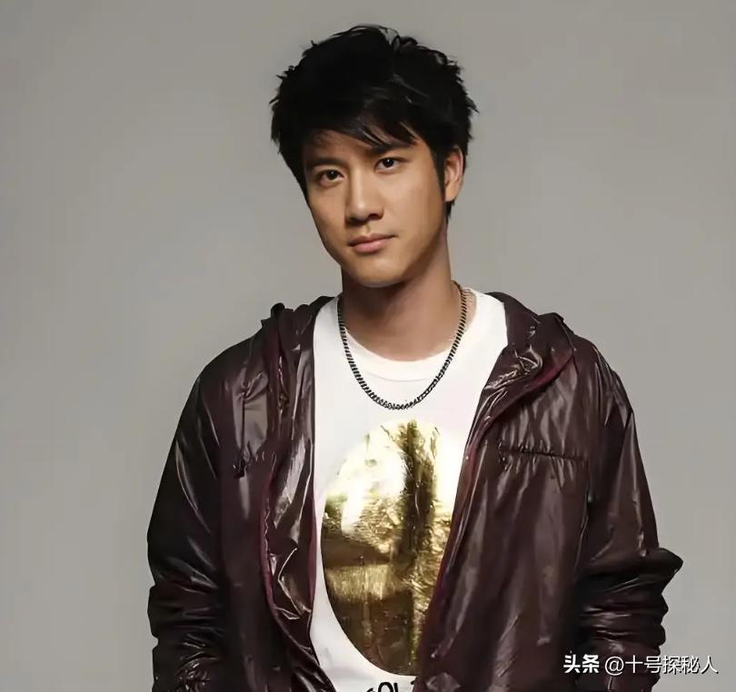 王力宏仨子女令人担忧,大女儿11岁疑还未上学,李靓蕾精神变化大(图10) 王力宏仨子女令人担忧,大女儿11岁疑还未上学,李靓蕾精神变化大(图10)