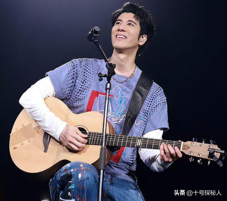 王力宏仨子女令人担忧,大女儿11岁疑还未上学,李靓蕾精神变化大(图11) 王力宏仨子女令人担忧,大女儿11岁疑还未上学,李靓蕾精神变化大(图11)