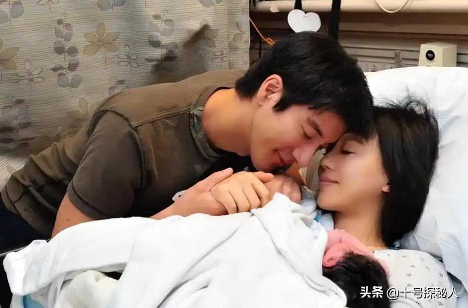 王力宏仨子女令人担忧,大女儿11岁疑还未上学,李靓蕾精神变化大(图14) 王力宏仨子女令人担忧,大女儿11岁疑还未上学,李靓蕾精神变化大(图14)