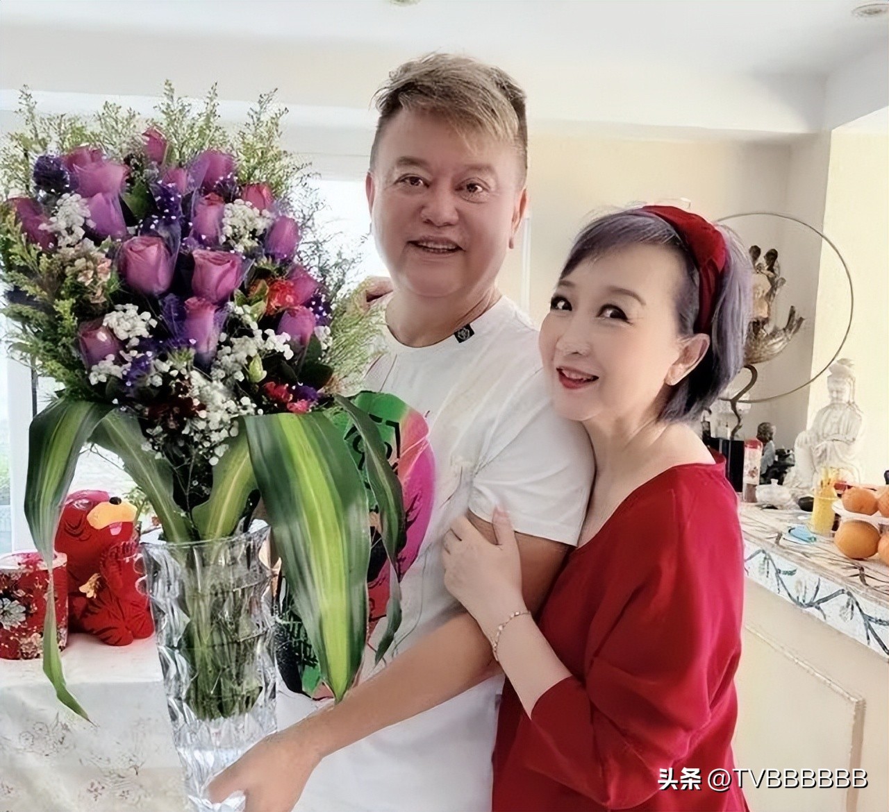 76岁前TVB男星愿接受安乐死,一生无儿无女,妻子因病致终生不孕(图4) 76岁前TVB男星愿接受安乐死,一生无儿无女,妻子因病致终生不孕(图4)