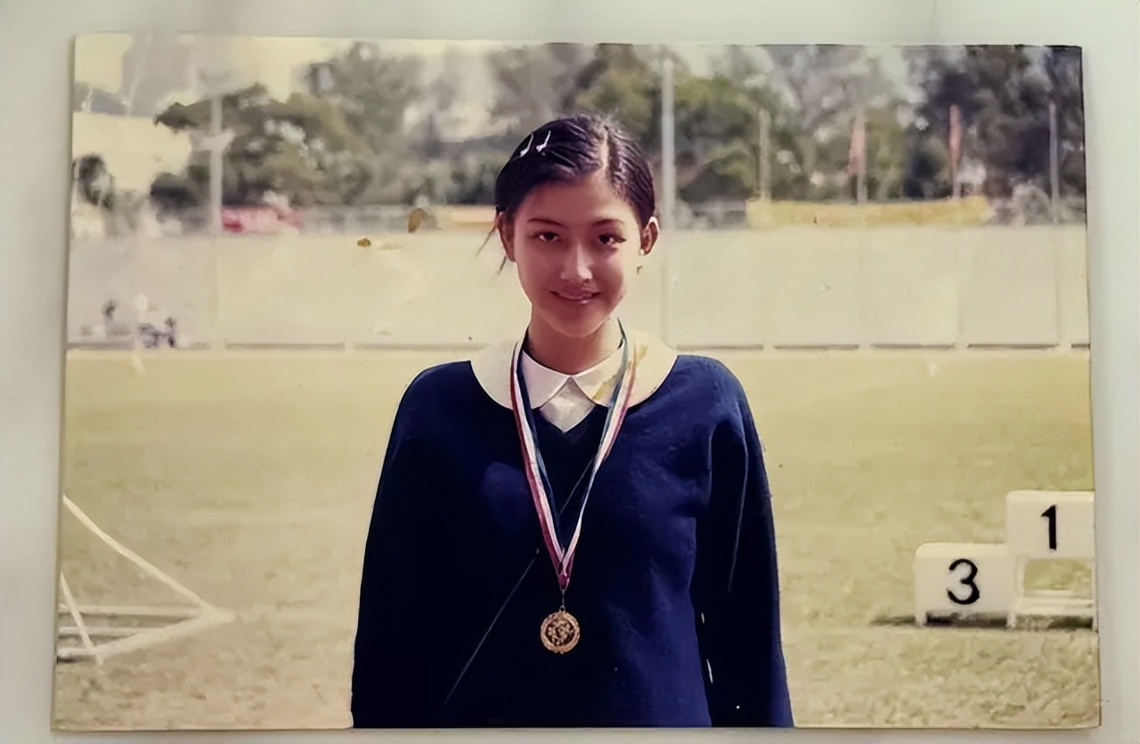 前TVB知名花旦自爆19个月短暂婚姻真相,拒绝跟前夫复合:算了吧(图5) 前TVB知名花旦自爆19个月短暂婚姻真相,拒绝跟前夫复合:算了吧(图5)