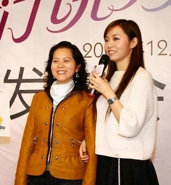 净身出户7年后,完美翻身的张靓颖,“独吞”6亿的前夫拉开差距(图11) 净身出户7年后,完美翻身的张靓颖,“独吞”6亿的前夫拉开差距(图11)