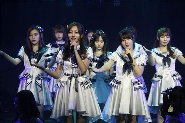 鞠婧祎风波再升级!前队友曾艳芬曝出更多内幕,陪酒只是冰山一角(图6) 鞠婧祎风波再升级!前队友曾艳芬曝出更多内幕,陪酒只是冰山一角(图6)