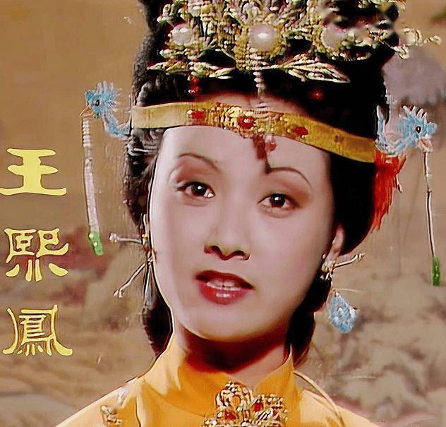 68岁邓婕：离婚协议成她一生的痛，继子不争气，养女越长越像丈夫！(图1)