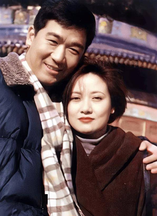 68岁邓婕：离婚协议成她一生的痛，继子不争气，养女越长越像丈夫！(图7)