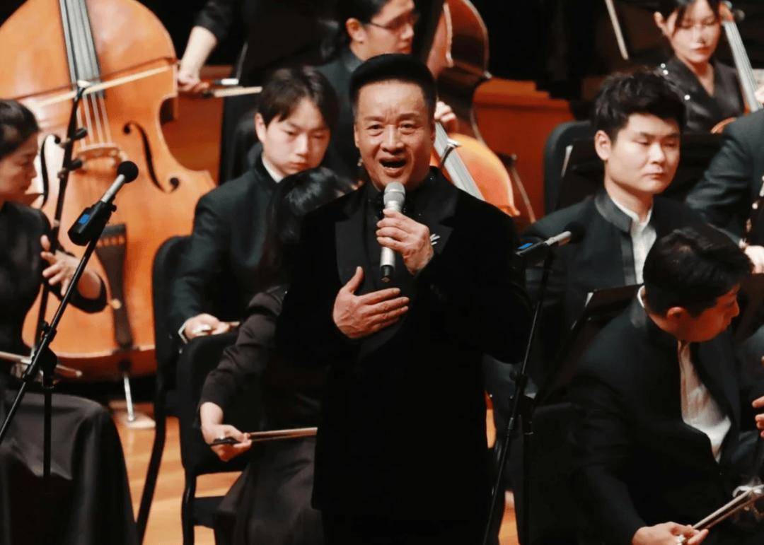 内娱最深情的男人是他!娶15岁爱上的女孩,陪妻子抗癌36年不离不弃(图5) 内娱最深情的男人是他!娶15岁爱上的女孩,陪妻子抗癌36年不离不弃(图5)