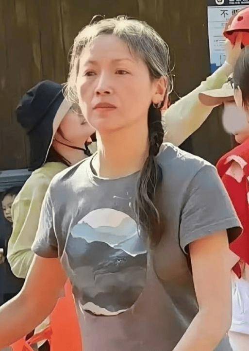 香港一代玉女,拒绝刘德华求婚后,被家暴12年,她如今还好吗?(图11) 香港一代玉女,拒绝刘德华求婚后,被家暴12年,她如今还好吗?(图11)