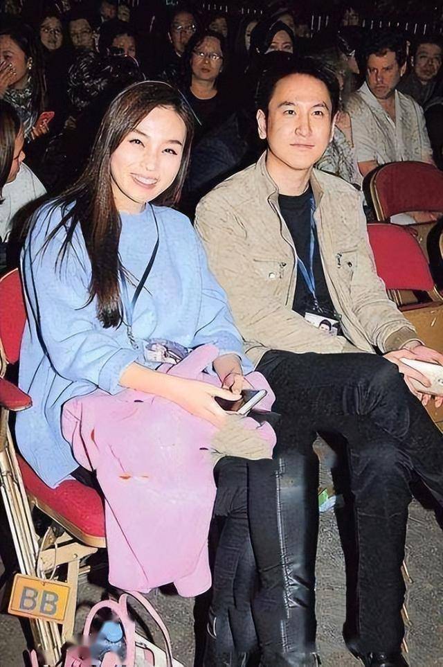 38岁华姐冠军朱璇罕露面，状态仍惊艳，淡出幕前嫁富二代已育两子(图7)