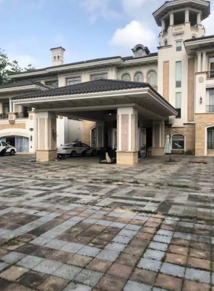 估值2亿元别墅6673万元起拍没人要，该别墅系“中科创系”案件涉案资产(图2)