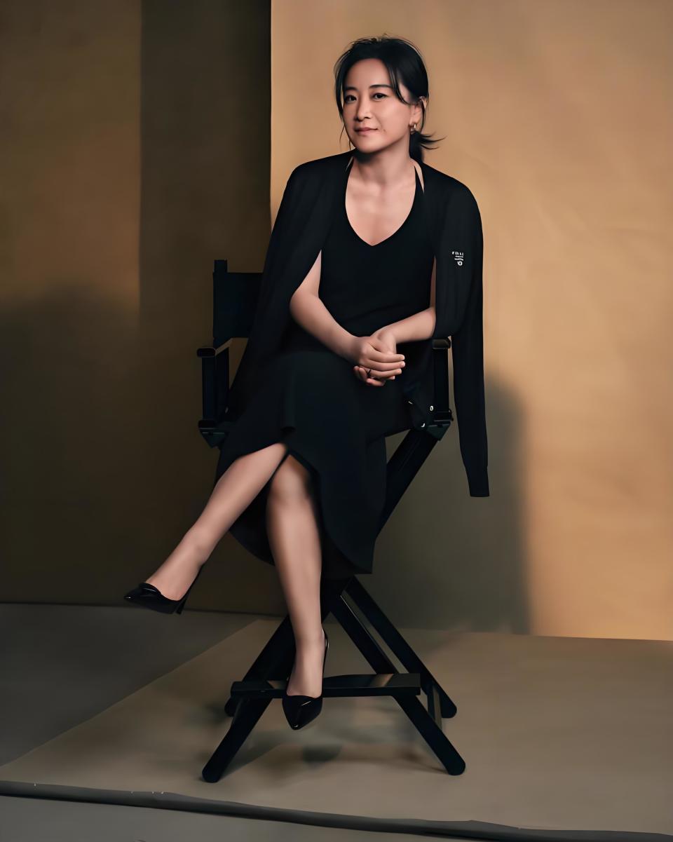 事业巅峰拒上春晚，解散公司淡出综艺，贾玲“逆行”到底藏着什么？(图3)