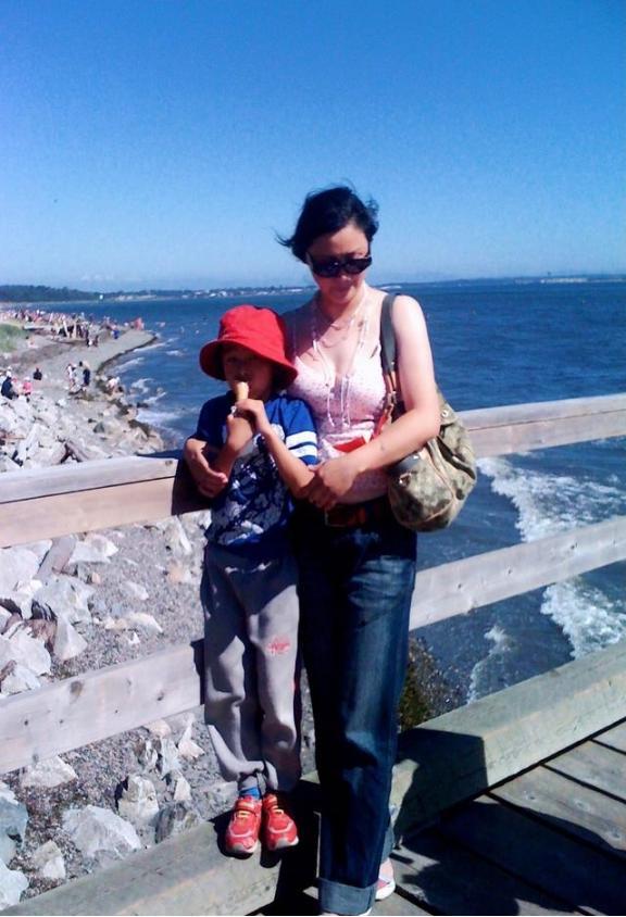 62岁张晓敏现状：定居加拿大，事业有成儿女双全，模样大变认不出(图11)