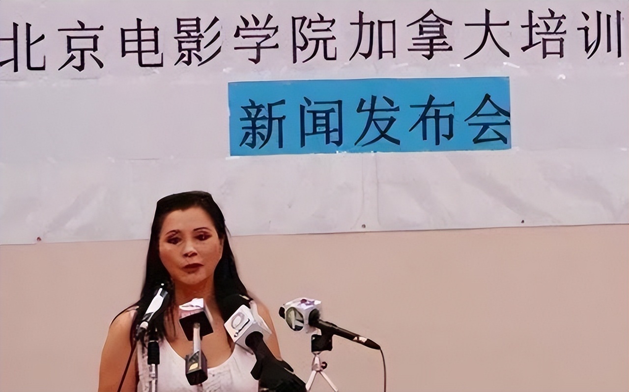 62岁张晓敏现状：定居加拿大，事业有成儿女双全，模样大变认不出(图9)