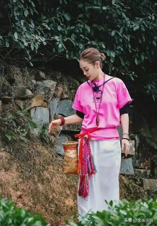 看破不说破！骂张柏芝三胎全是赔钱货，向太出手曝宁静嫁老外内幕(图11)