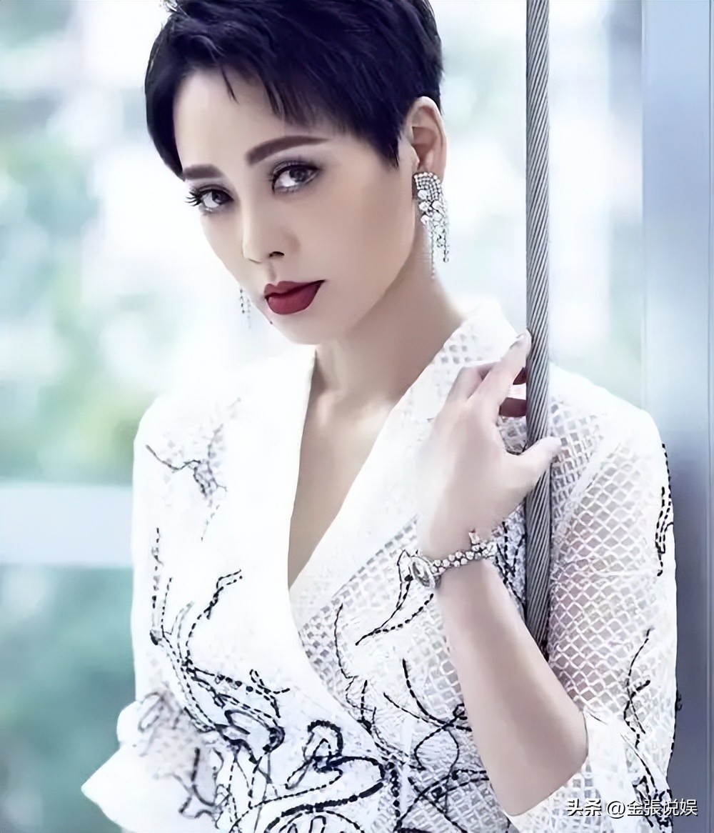 看破不说破！骂张柏芝三胎全是赔钱货，向太出手曝宁静嫁老外内幕(图40)