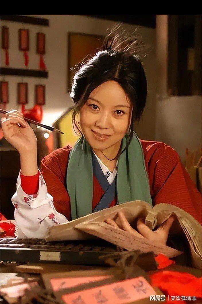 长得丑、演戏烂!爹妈“强捧都不红”都4位星二代,别霍霍观众了(图9) 长得丑、演戏烂!爹妈“强捧都不红”都4位星二代,别霍霍观众了(图9)