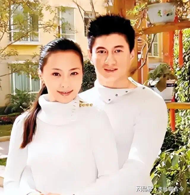 和吴奇隆离婚16年后,嫁给外国老公的马雅舒,最终还是自食苦果(图3) 和吴奇隆离婚16年后,嫁给外国老公的马雅舒,最终还是自食苦果(图3)