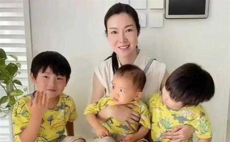 离开黄有龙后她转身嫁给富豪，四年连生三娃，如今为何抑郁了？(图6)
