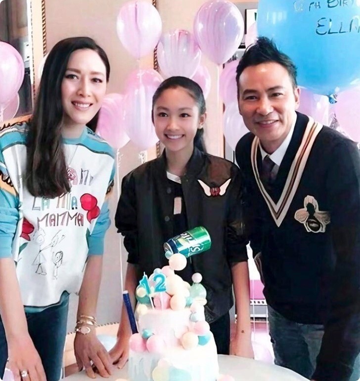 任达华女儿生日照太惊艳，性感美艳大长腿，21岁颜值不输超模妈妈(图20)